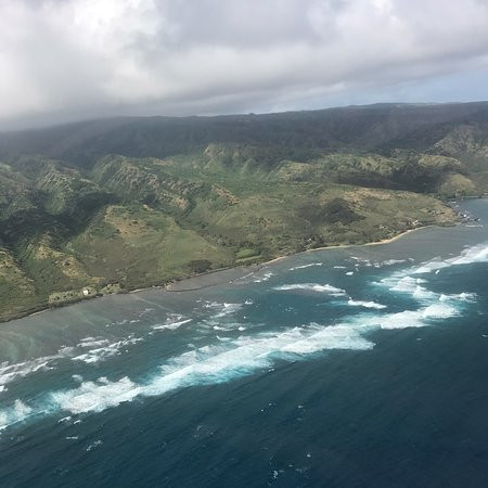 Hawaii Helicopters-卡胡卢伊必去景点