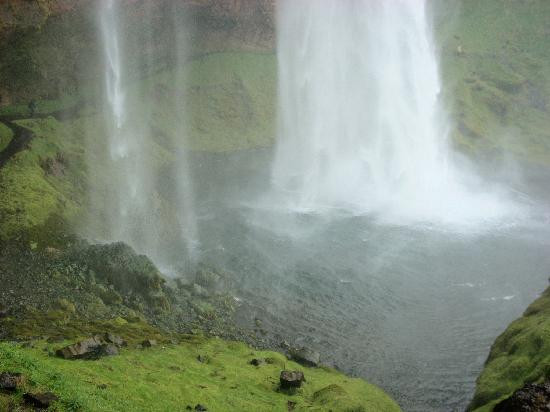 Seljalandsfoss-海拉必去景点