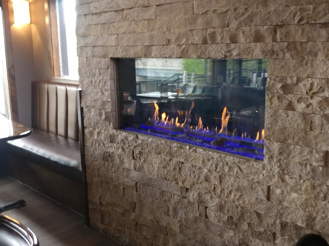 Bridge Lounge