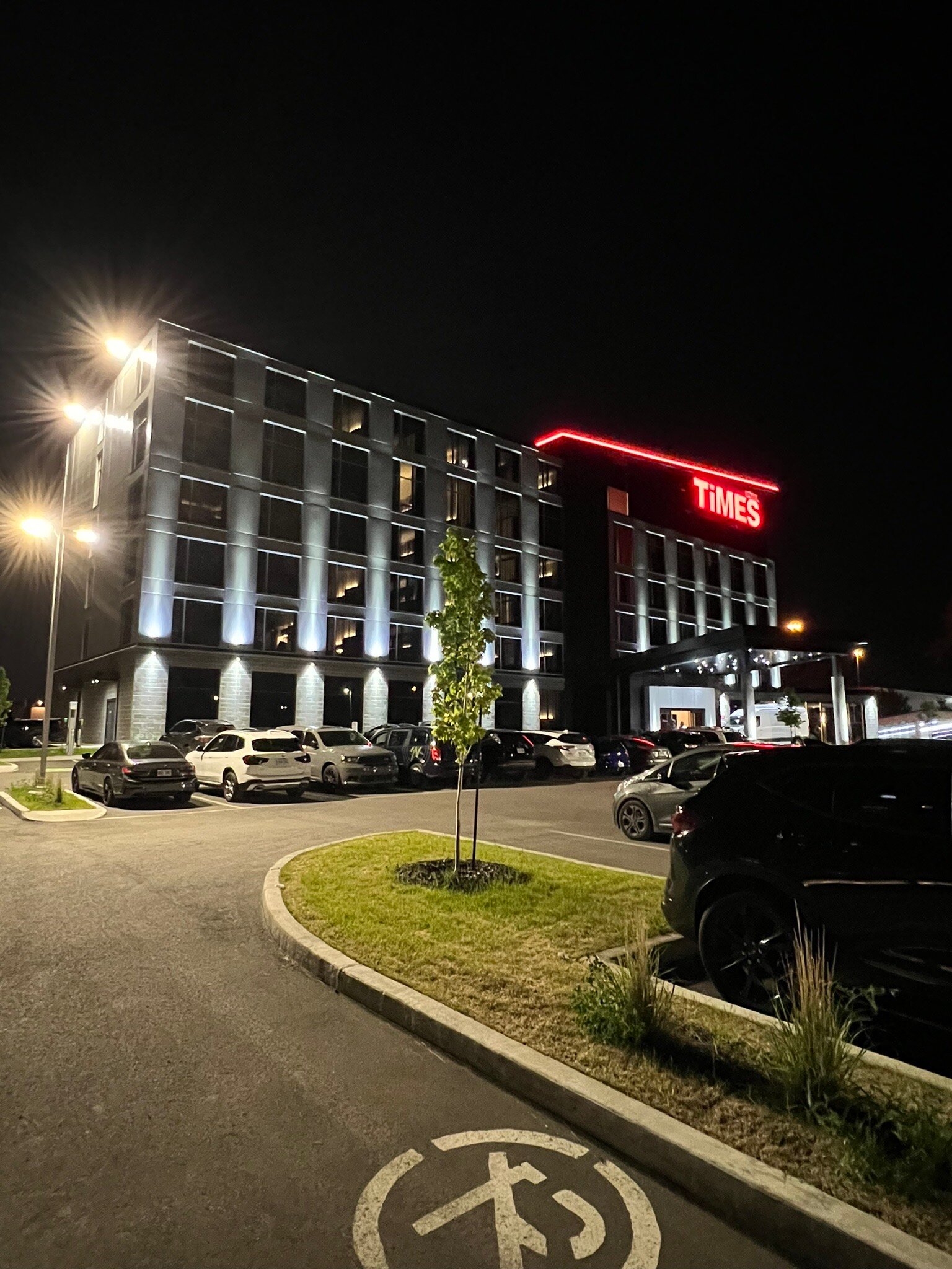 Grand Times Hotel Blainville-官方
