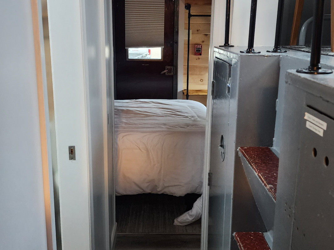 Sugarcreek Village Inn主图