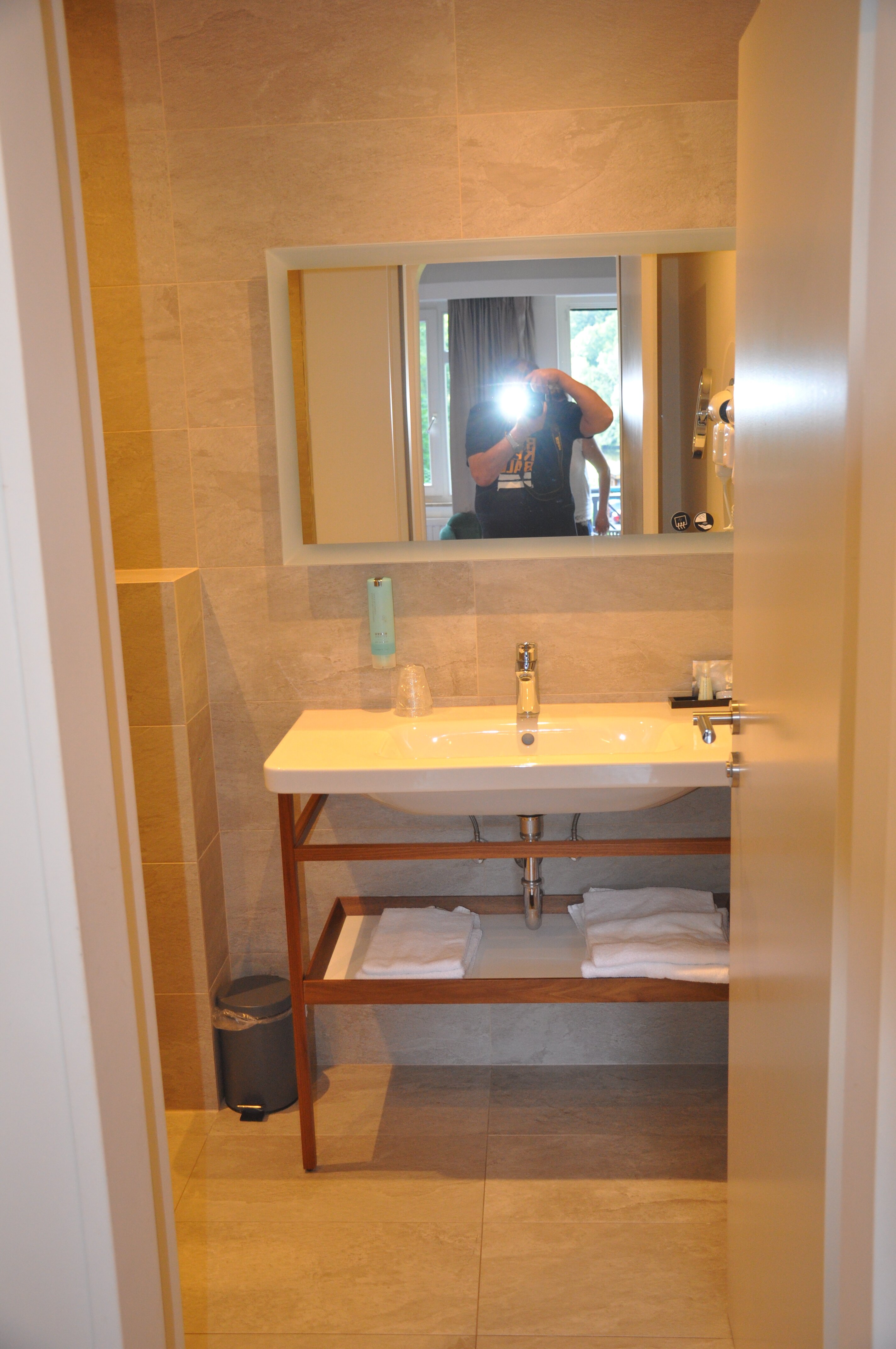 Cocoon Hotel La Rive-浴室