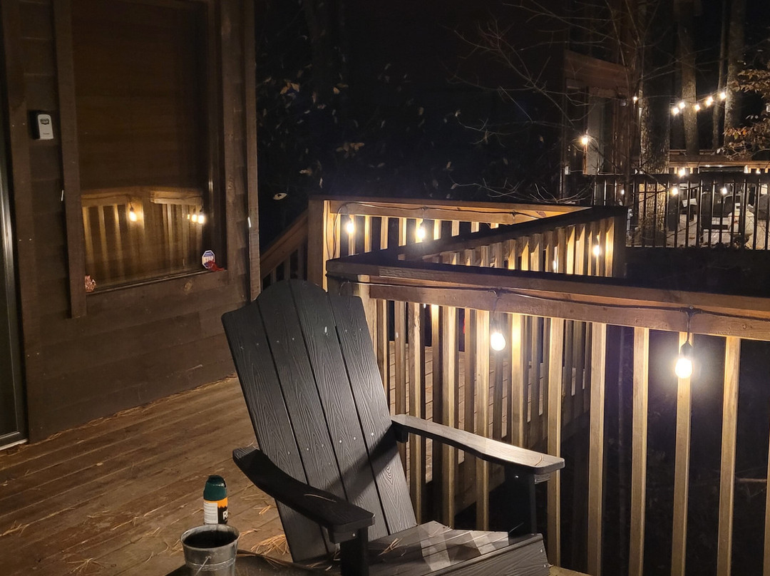 Rivers Edge Treehouse Resort主图