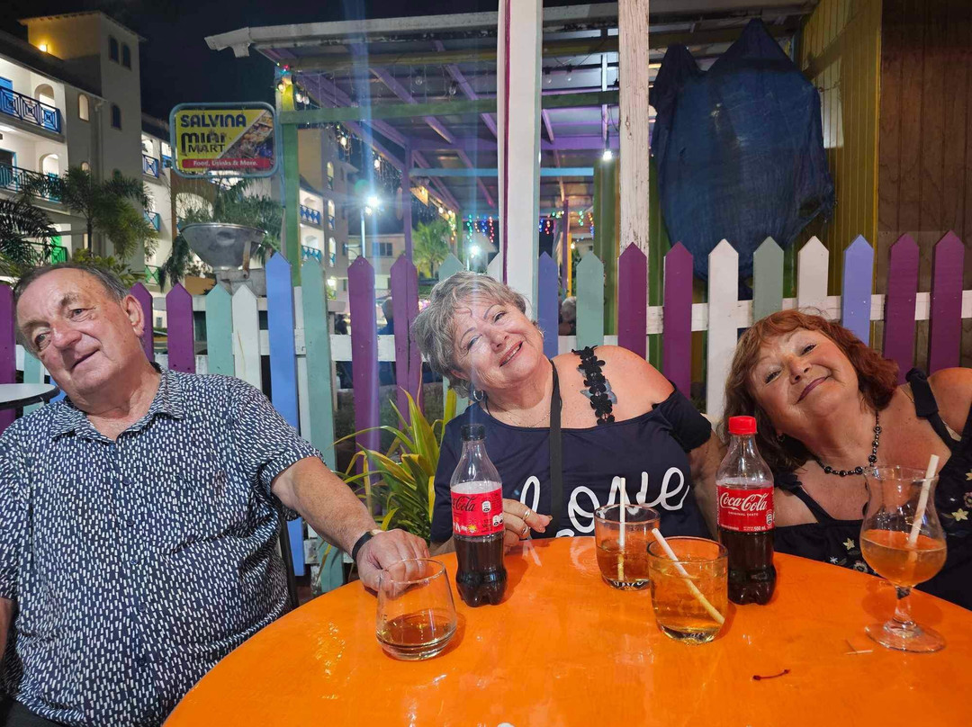 Rum Shop In The  Gap - St Lawrence Gap