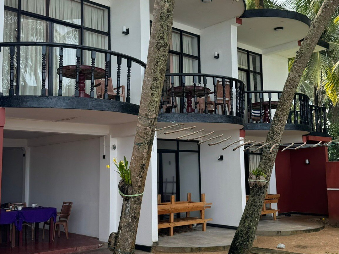 Wasana Beach Hotel & Restaurant主图