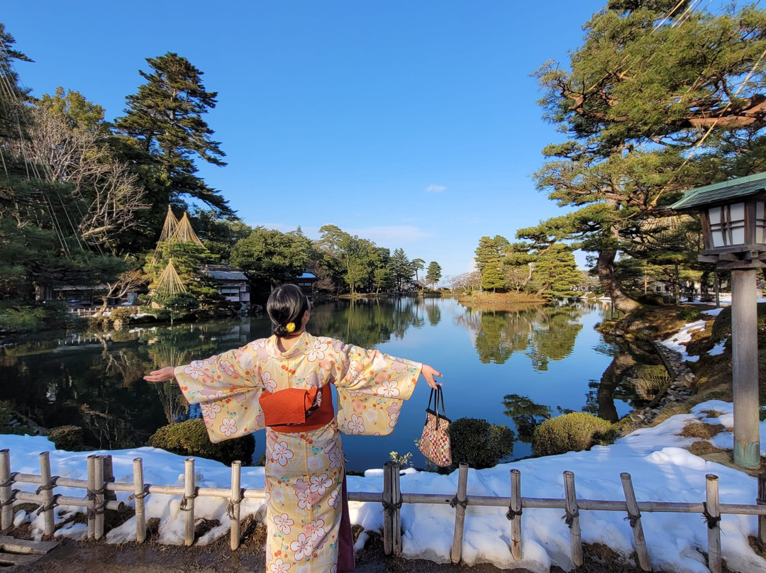 VASARA Kimono Rental KANAZAWA KENROKUEN-金泽市必去景点