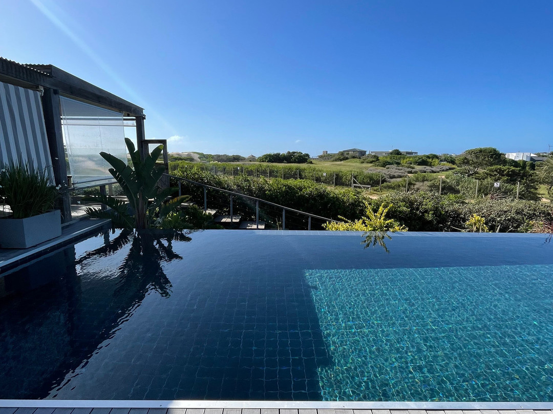 Anastasio Beach Resort主图