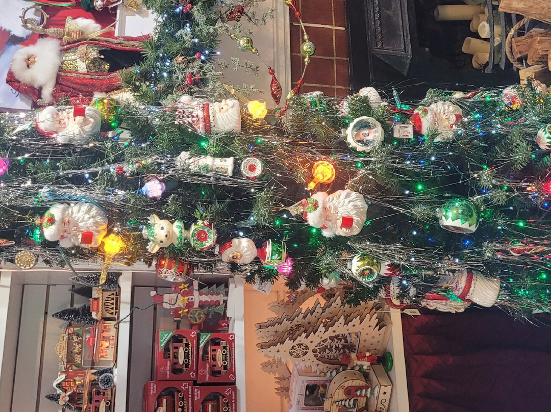 Nancy Tut's Christmas Shop-Dillsboro必去景点