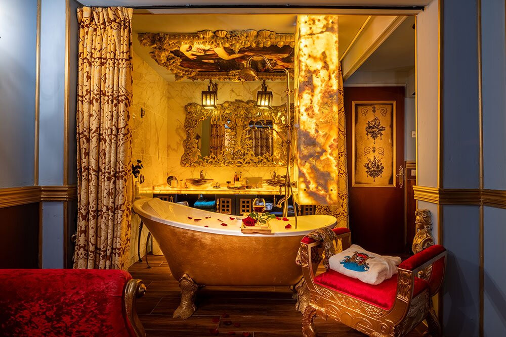 Hotel Pirates World