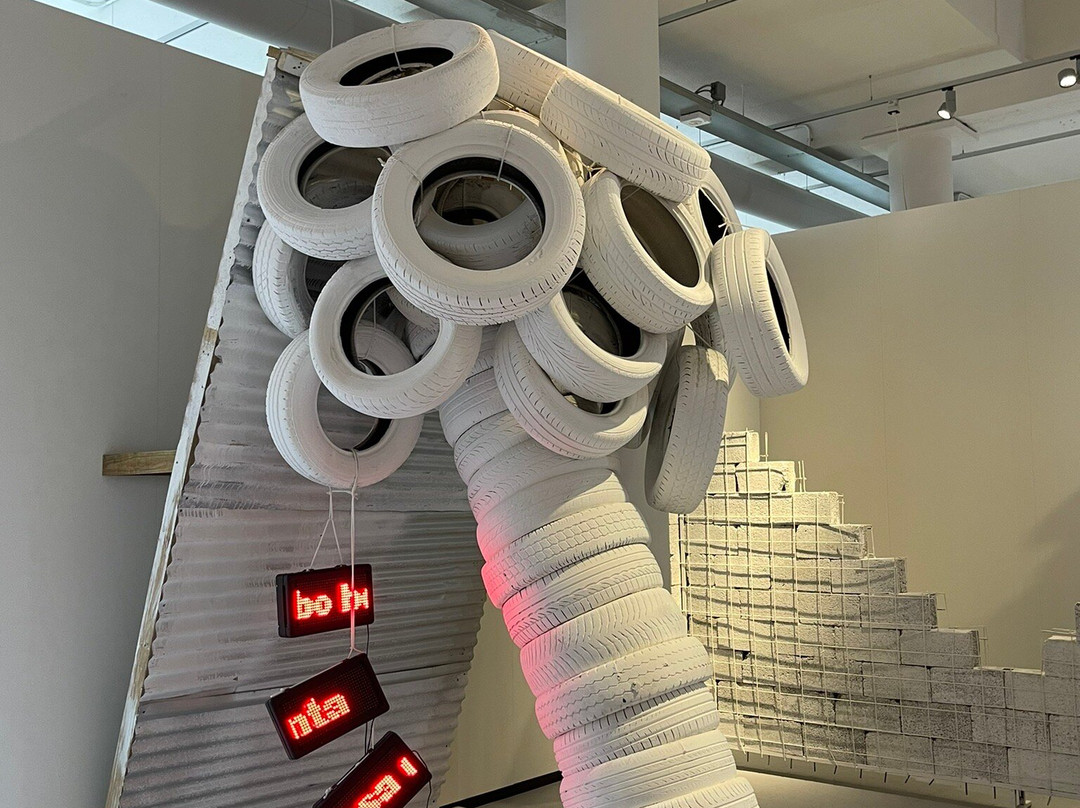 Museum van Bommel van Dam-芬洛必去景点