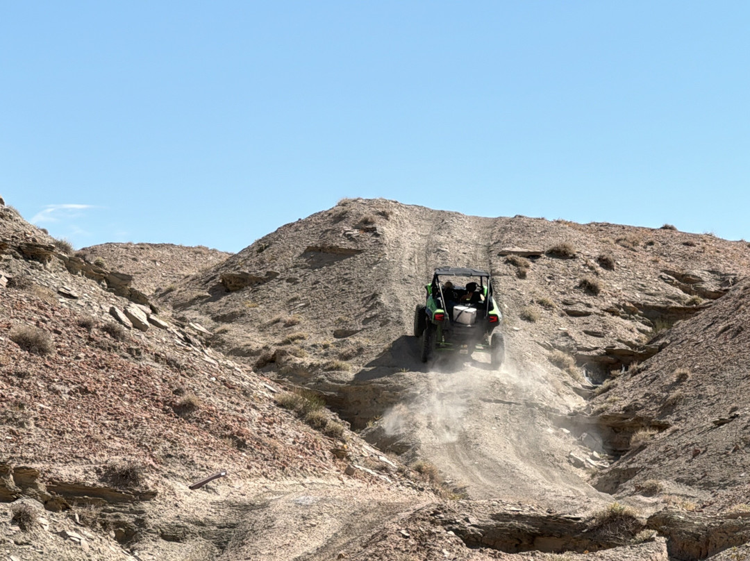 HANKSVILLE TOURS AND MOTORSPORTS RENTALS-Hanksville必去景点