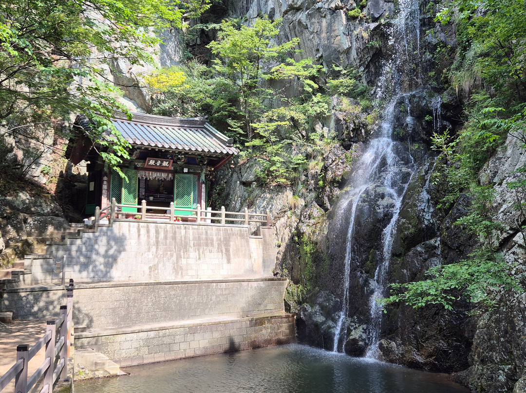 Hongnyongsa Temple-梁山市必去景点