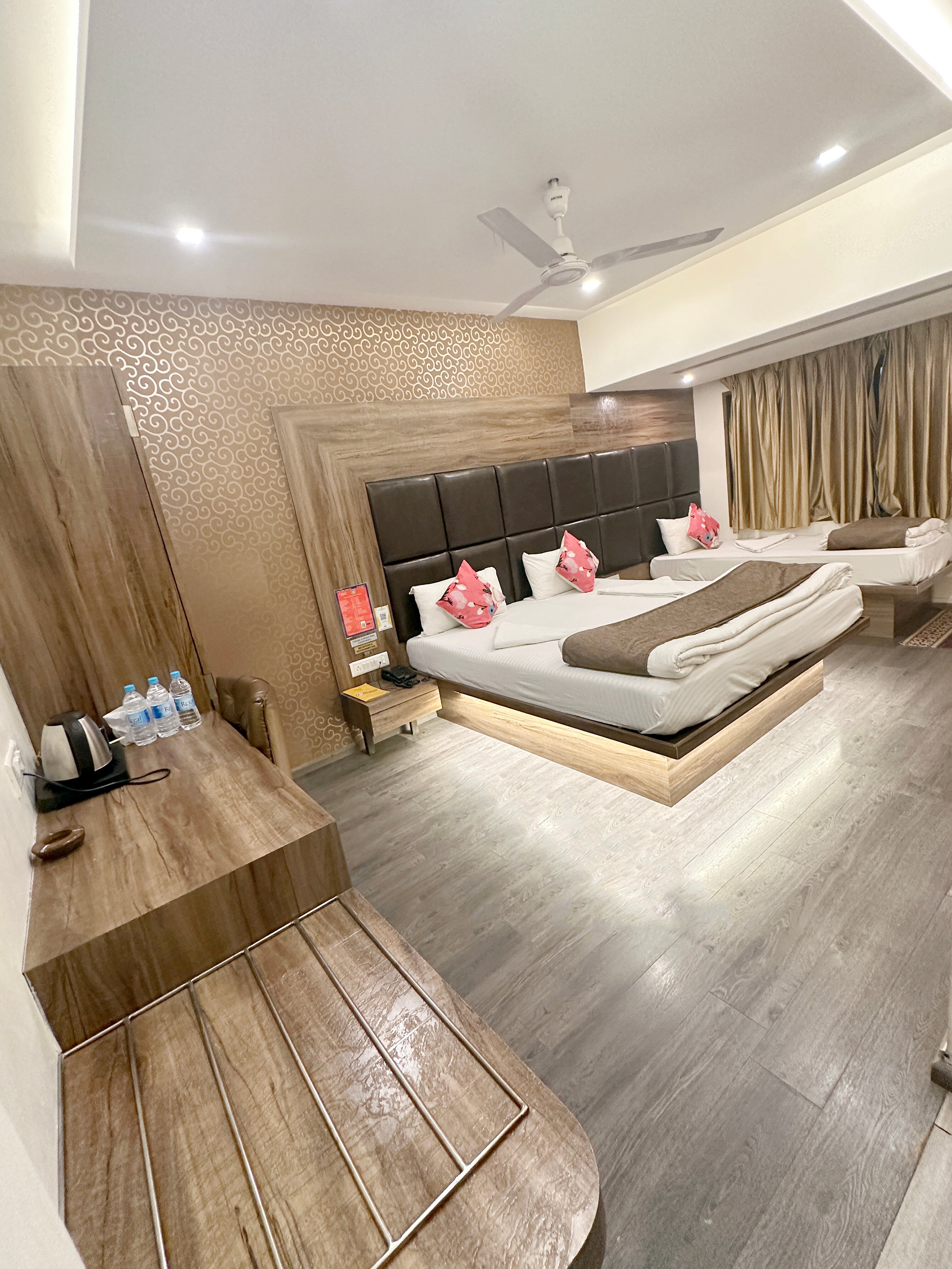 Saibaba International Hotel-客卧