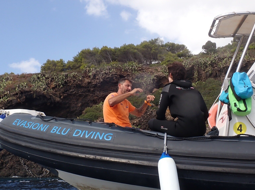 Evasioni Blu Diving Ustica-Ustica必去景点