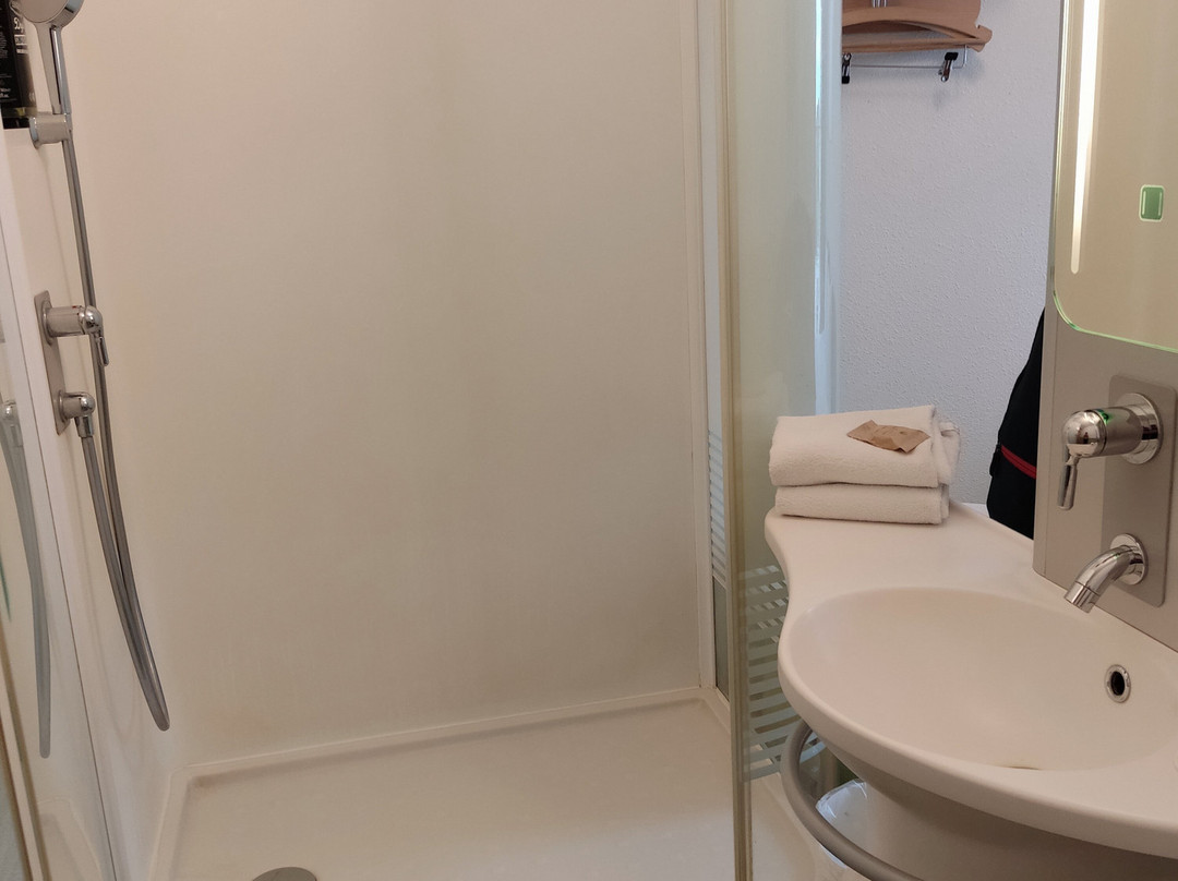 伊泰普布鲁日中心车站酒店主图