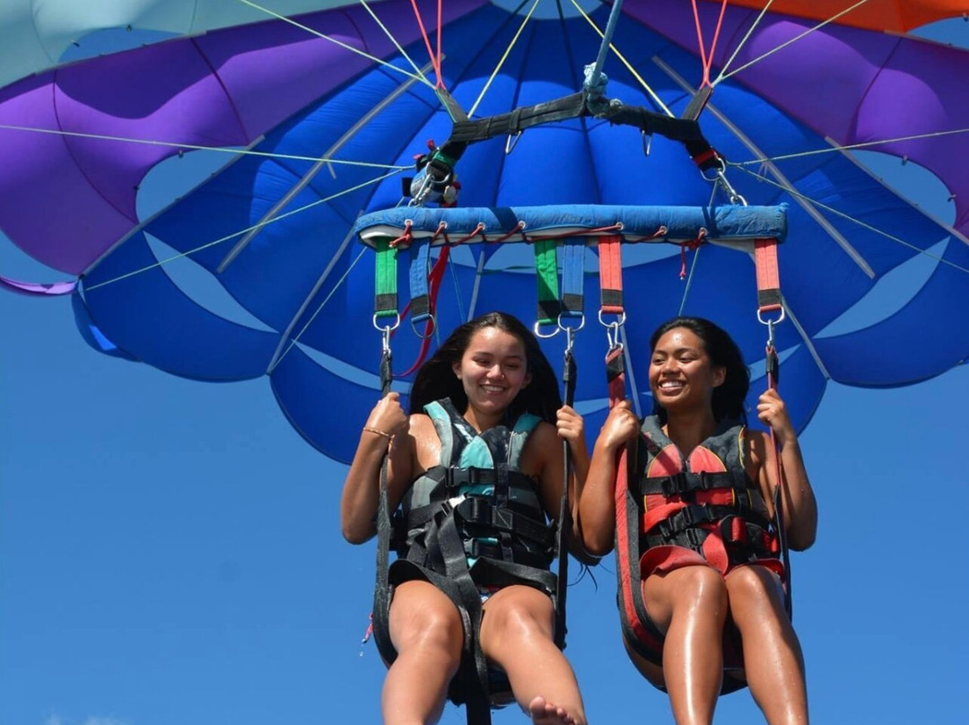 Hawaiian Parasail-火奴鲁鲁必去景点