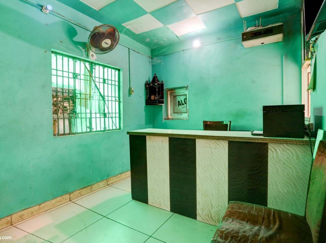 OYO Hotel Paradise Inn