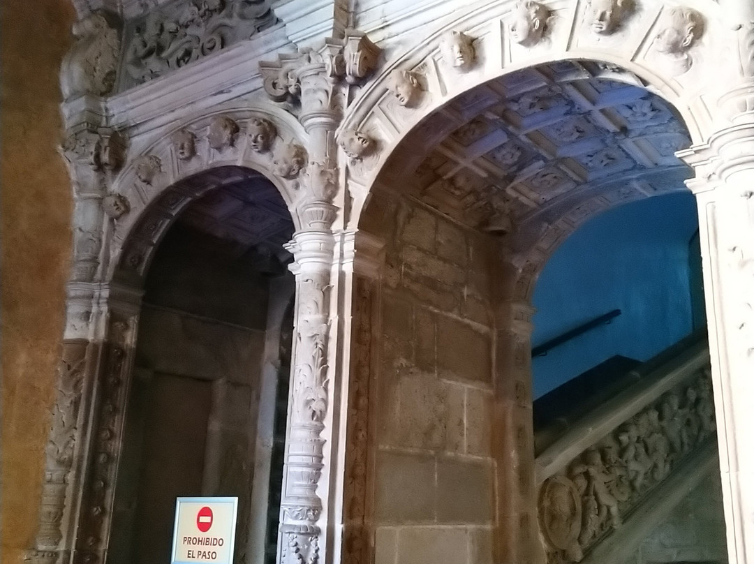 Claustro Mudéjar-Guadalupe必去景点