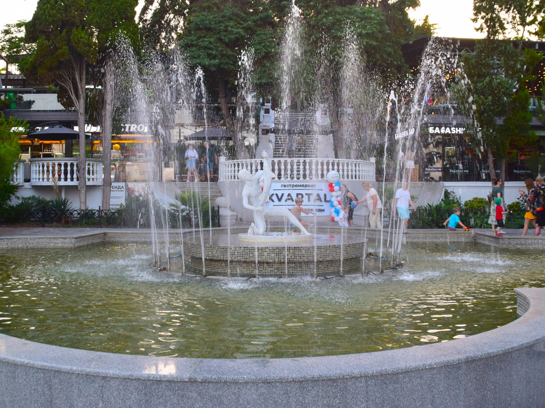 Rybak  Fountain-阿卢什塔必去景点