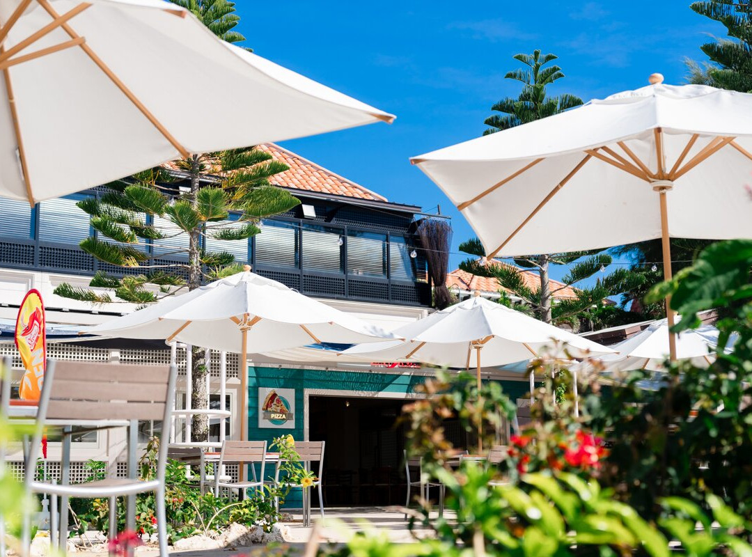 ピザ＆ガーリックシュリンプ ルナロッサ