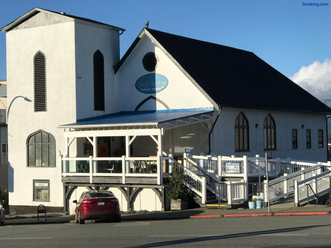 Char's Landing Guesthouse
