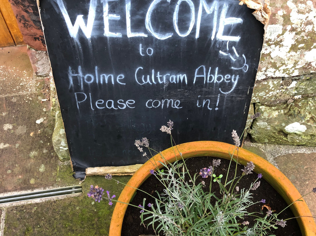 Holme Cultram Abbey景点图片