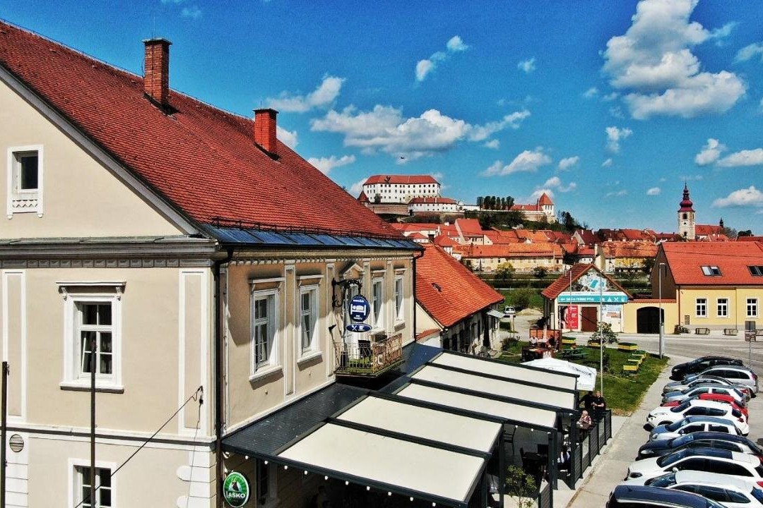 Gostisce Pri Tonetu