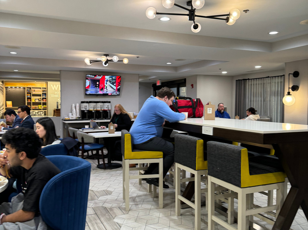 Hampton Inn Auburn主图