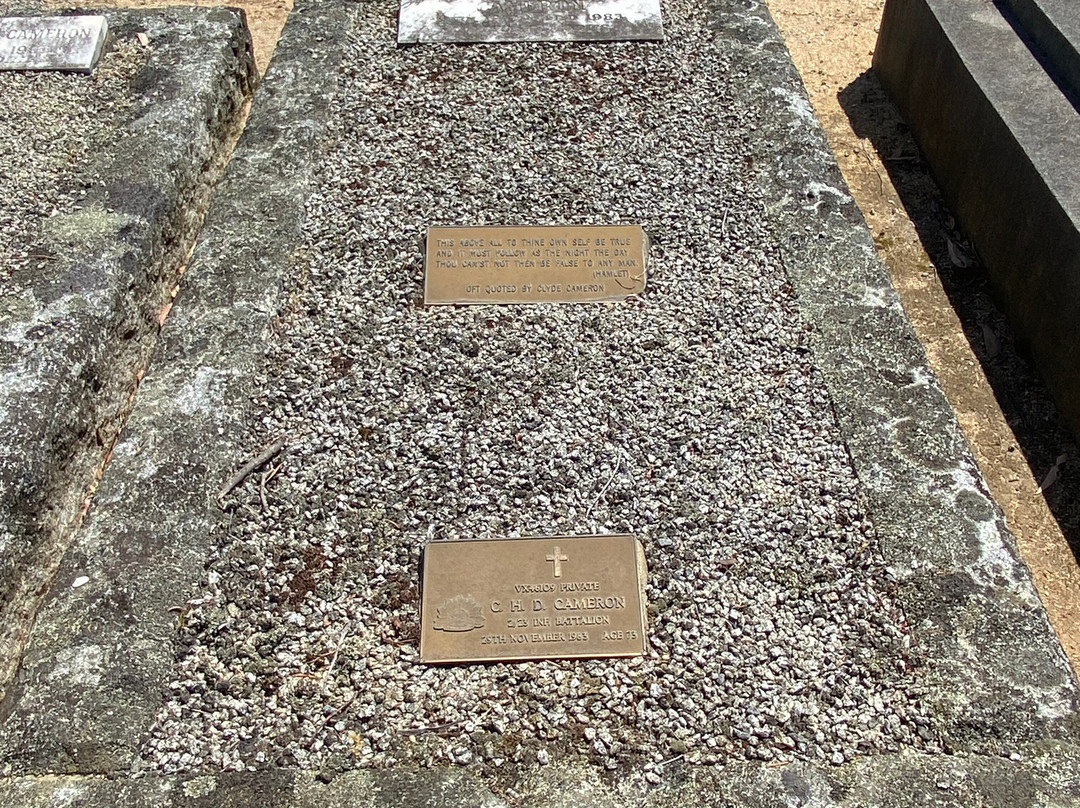 Buchan Cemetery景点图片