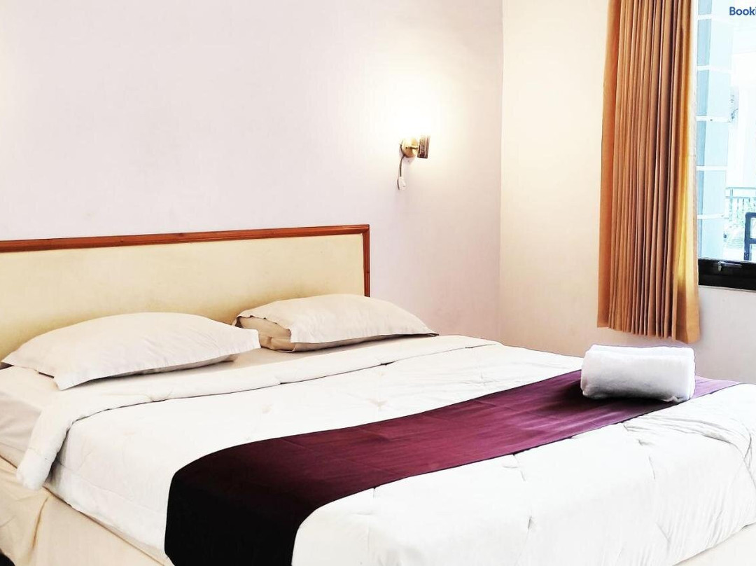 Hotel Salma Syariah RedPartner near Terminal Baru Kediri