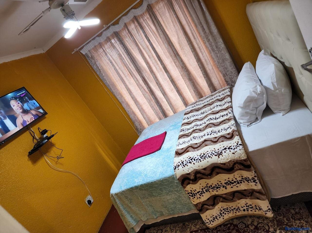 Wampex Guest House in Northam CBD 239 Coal Street