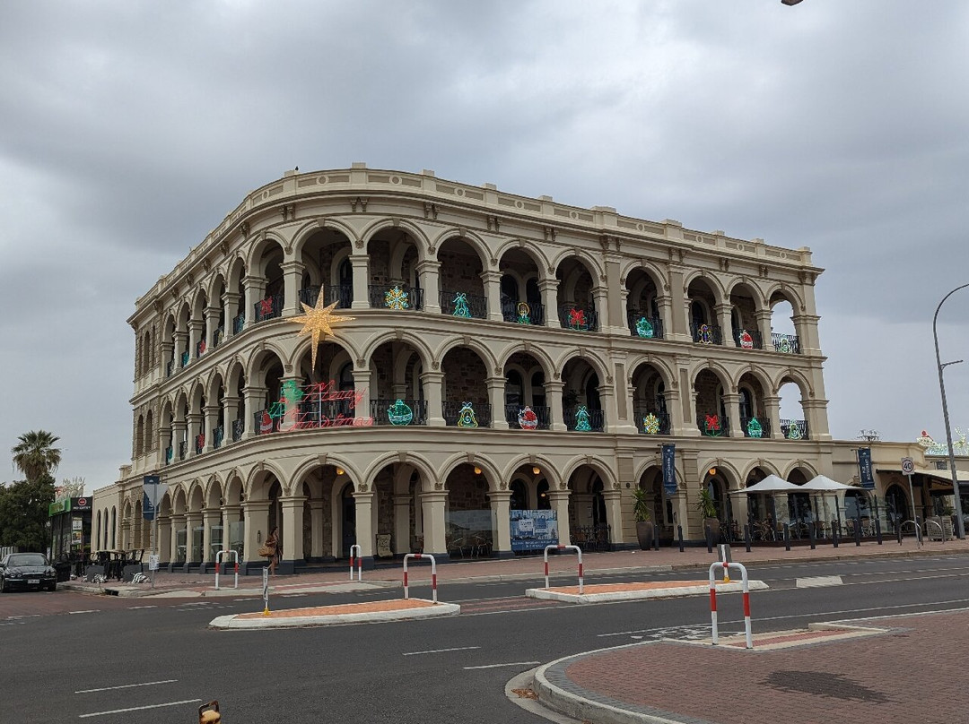 Largs Pier Hotel - Motel主图