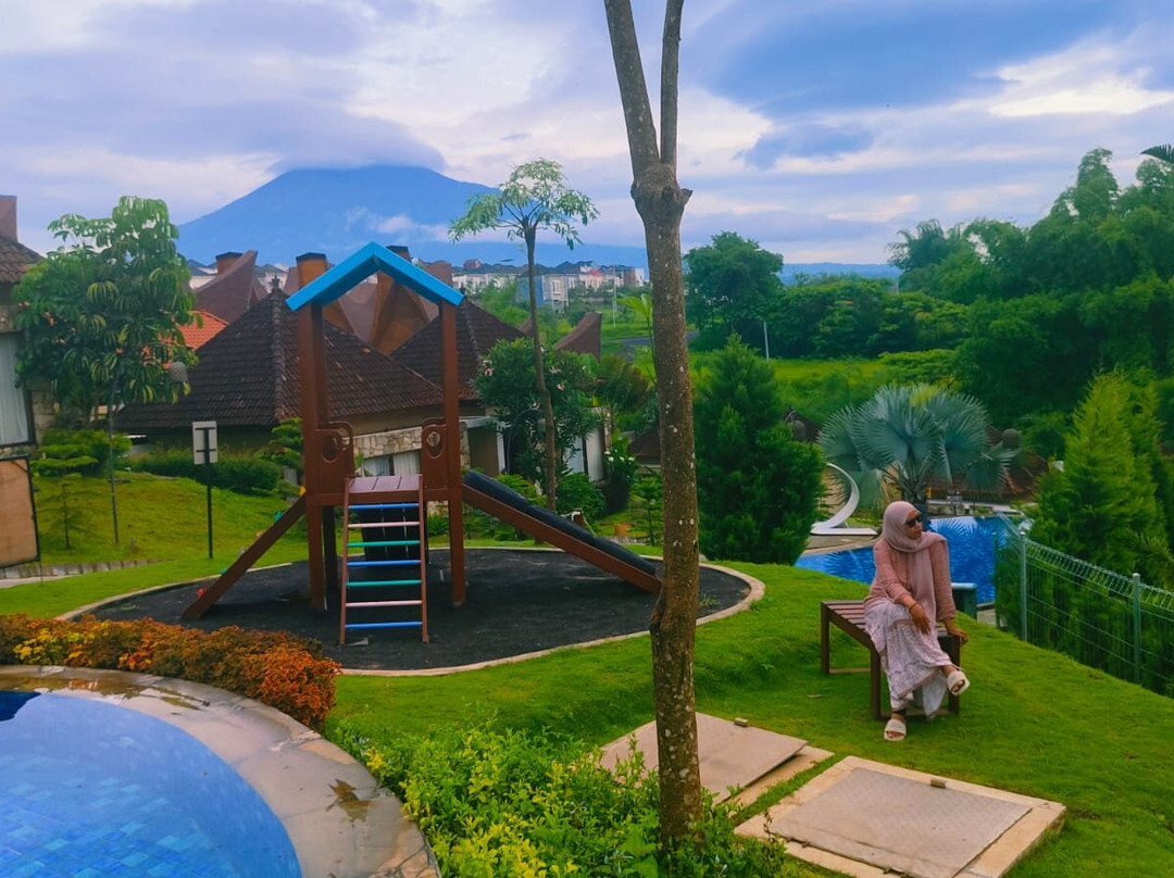 Shanaya Resort Malang主图