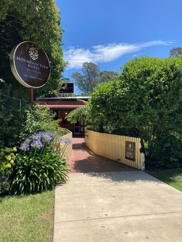 Mountain View Hotel主图