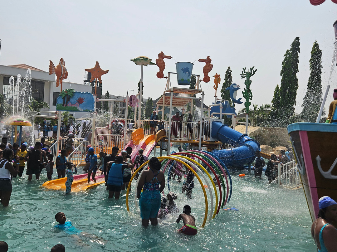 Giwa Gardens Water Park景点图片