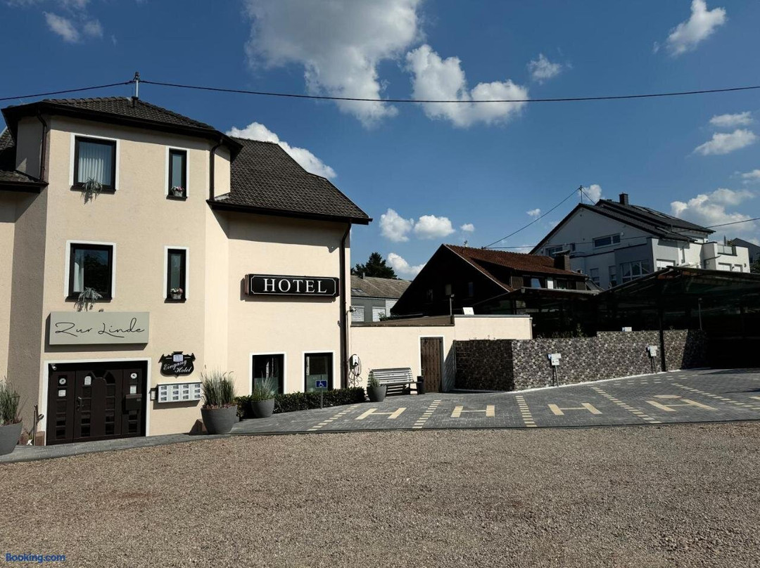 SaarLouis酒店住宿-Hotel Zur Linde
