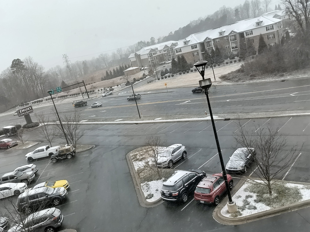 Drury Inn & Suites Burlington主图