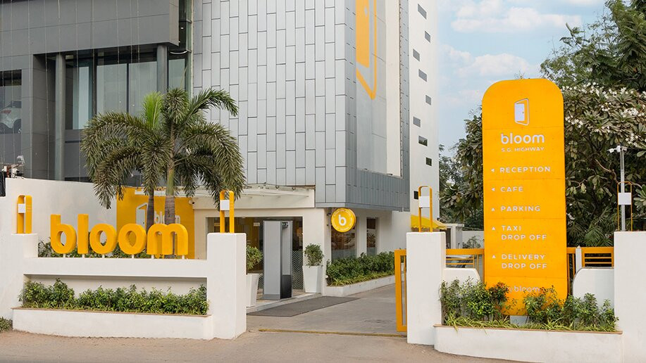 Bloom Hotel - Sg Highway