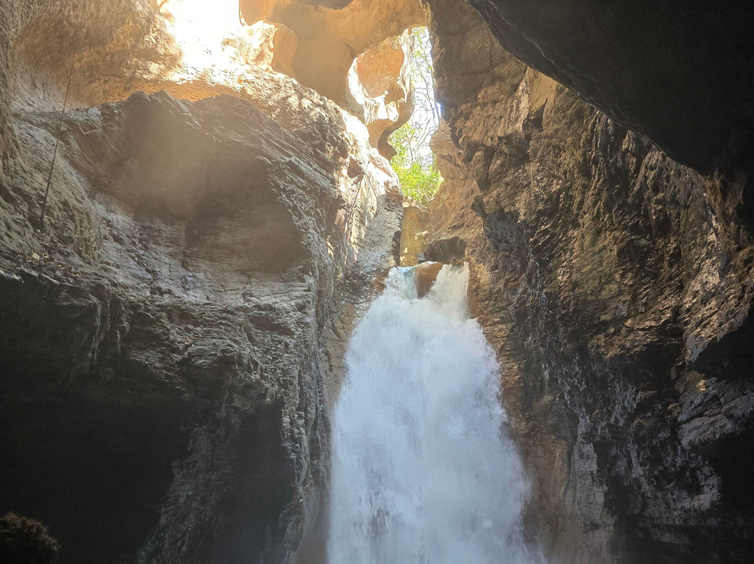 Offitours Adventures景点图片