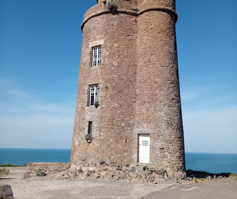 Cap Frehel Lighthouse景点图片
