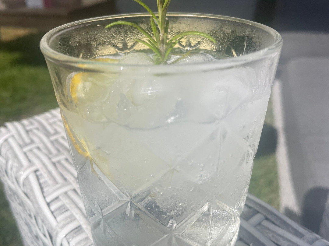 Woodsoak Wines-罗布必去景点