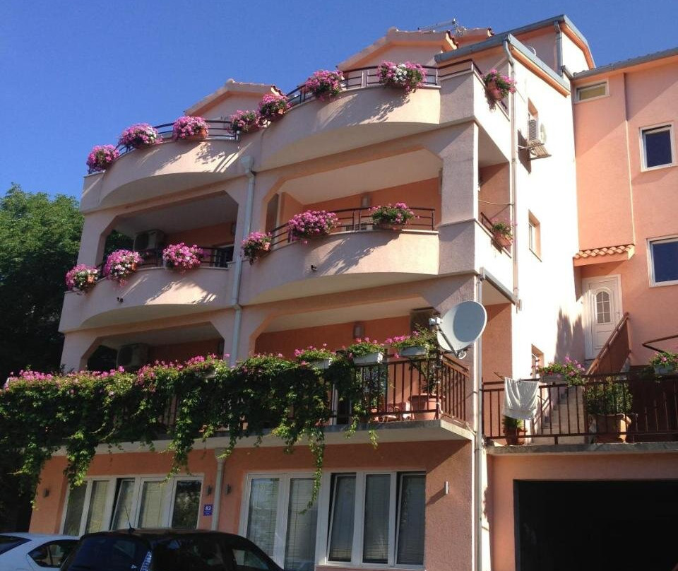 Apartments Ledic