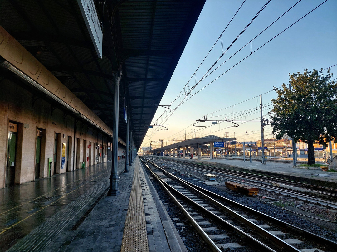 Stazione di Bologna Centrale景点图片