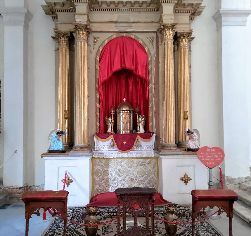 Catedral de la Purísima Concepción-西恩富戈斯必去景点