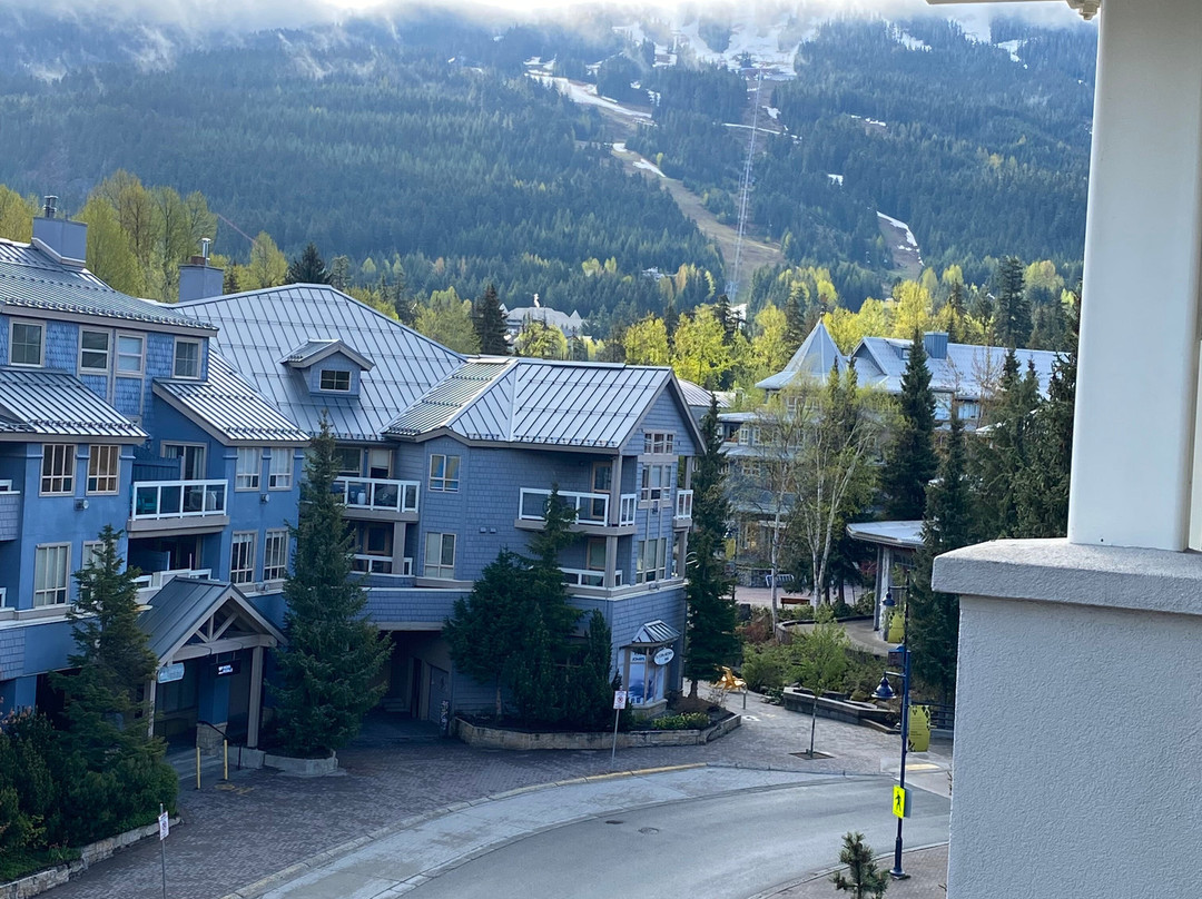 萨米特温泉酒店主图