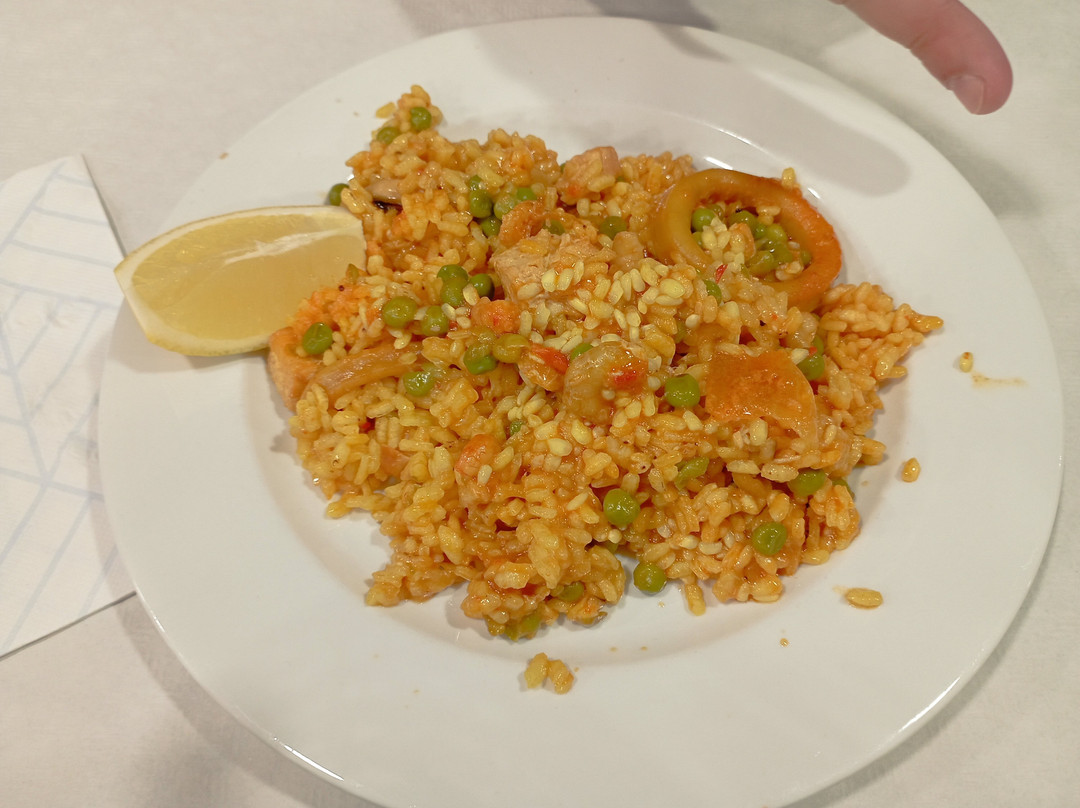 Hotel Reina Isabel主图