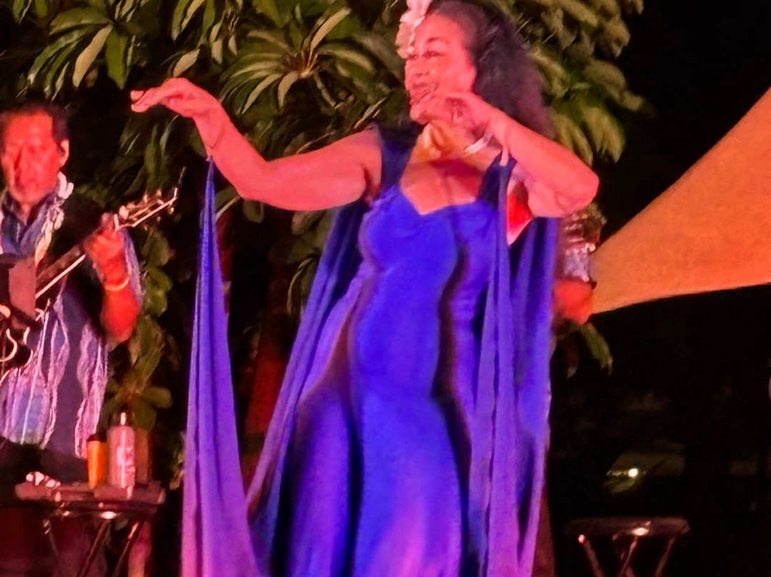 Hawaiiloa Luau-卡慕也拉必去景点