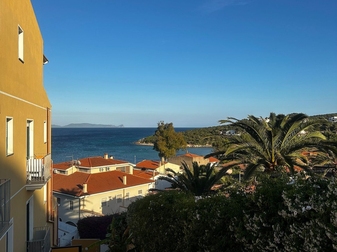 Maladroxia Beach-Isola di Sant Antioco必去景点