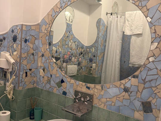 格里艺术家庭式酒店主图