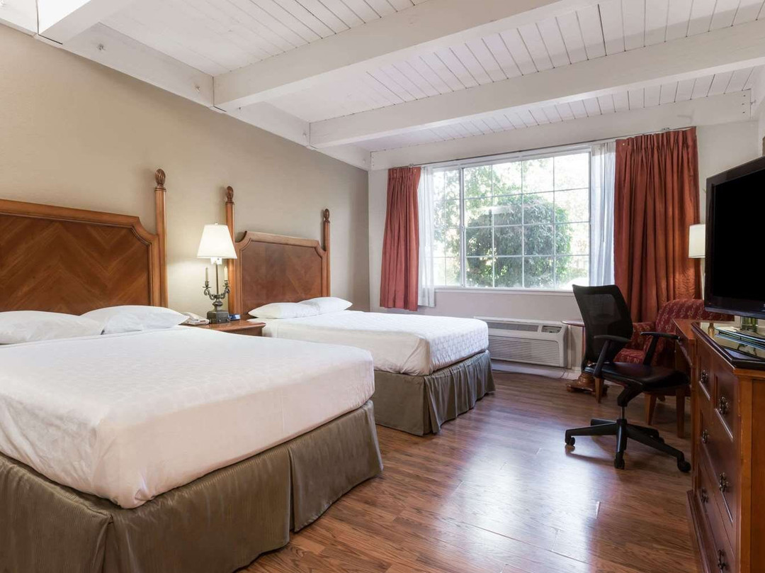 戴维斯酒店住宿-戴维斯戴斯酒店